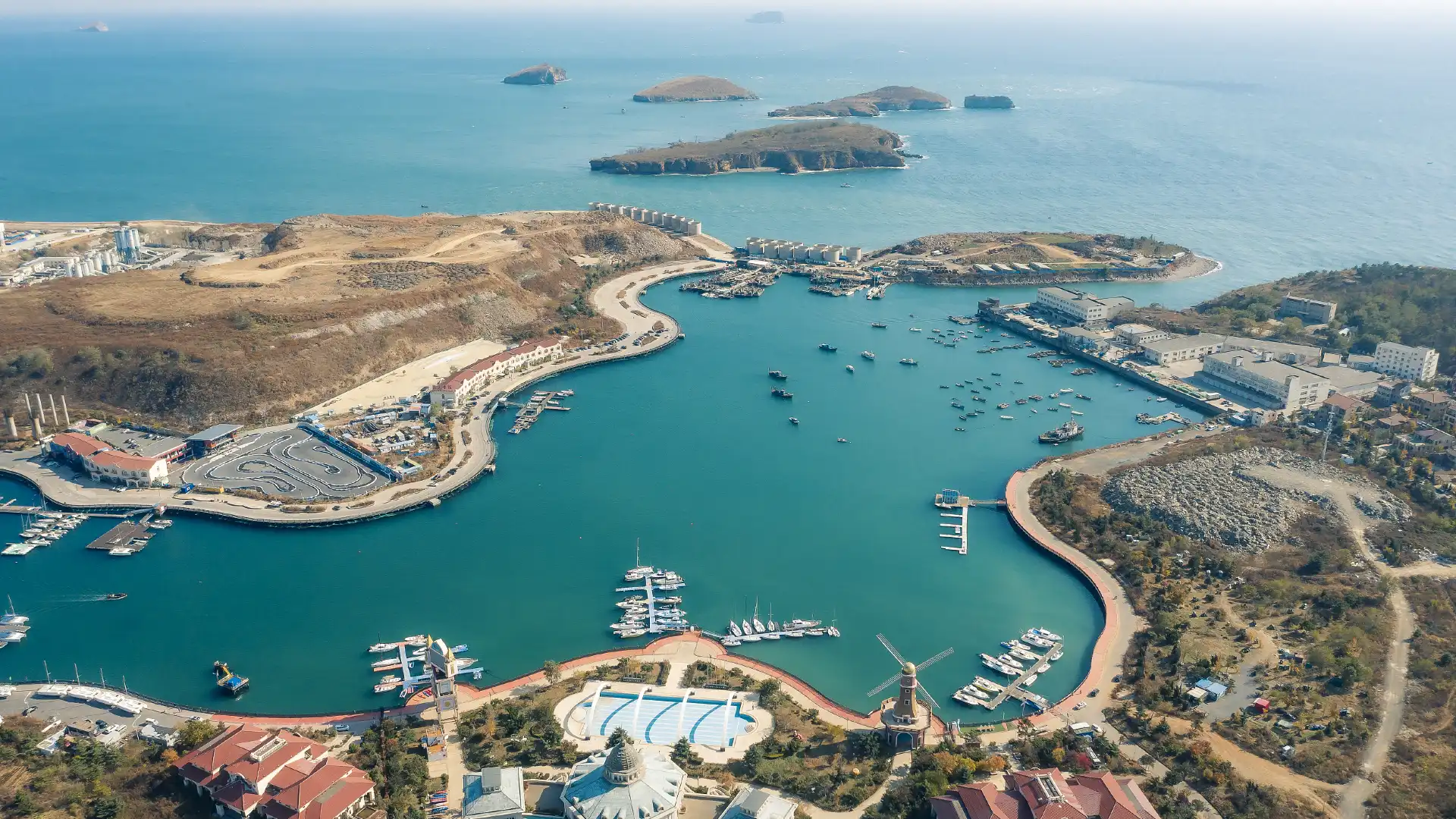 Hotels near Xiaoping Island