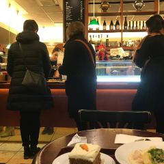 Cafe Esplanad User Photo