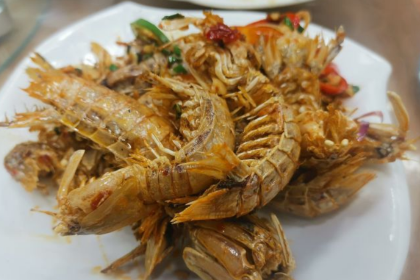 领鲜一家饭店(沙滩全海景一号店)