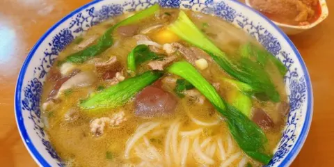 邱芳粉店(曾鞏店)