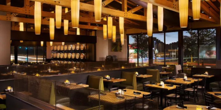 Cooper's Hawk Winery & Restaurants