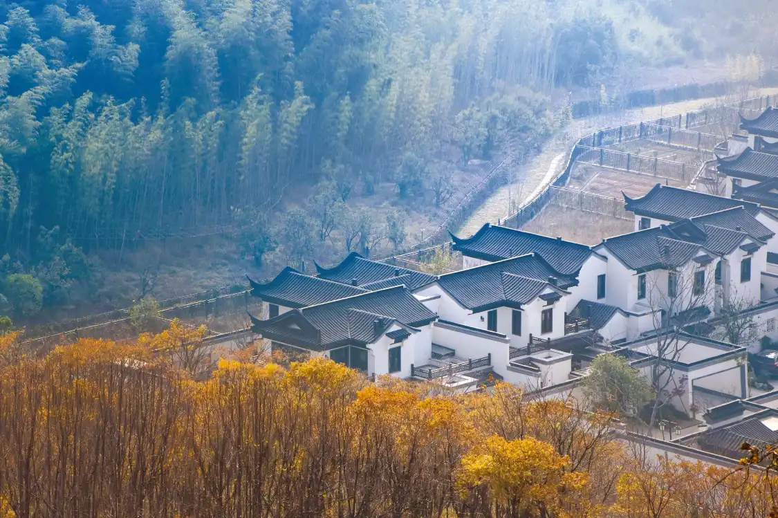 Hotels near Yada Yangxian Xishan Town Center