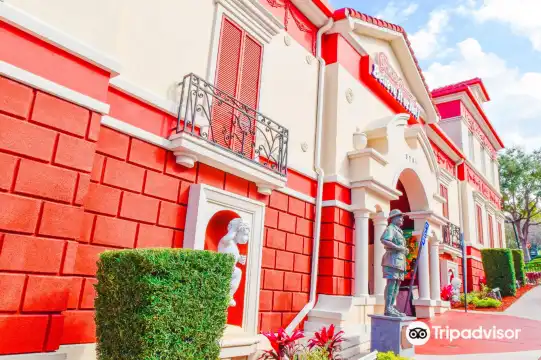 リプレーの世界奇談集周辺のホテル