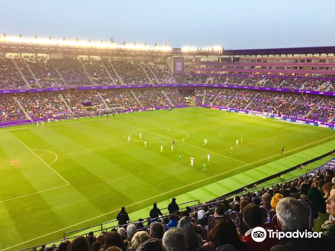 Hotels near José Zorrilla Stadium