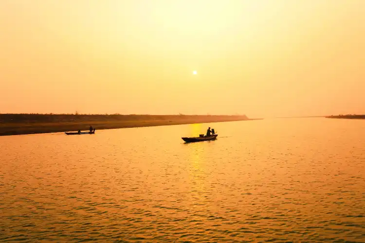 Hotels in Dongzhi