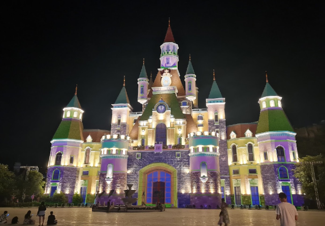 Tata Aventure | VinWonders Nha Trang