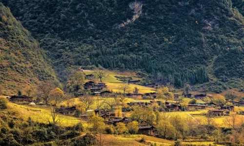 Bingzhongluo Scenic Area