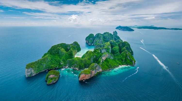 Compare 5 airports near Phi Phi Islands