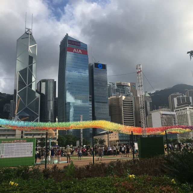 中環海濱活動空間出現彩虹！