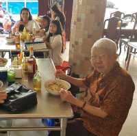 ร้านเย็นตาโฟขึ้นชื่อ