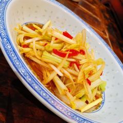 JIANG NAN YUGE User Photo