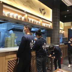 馋三尺蟹粉小笼(南京东路店) User Photo