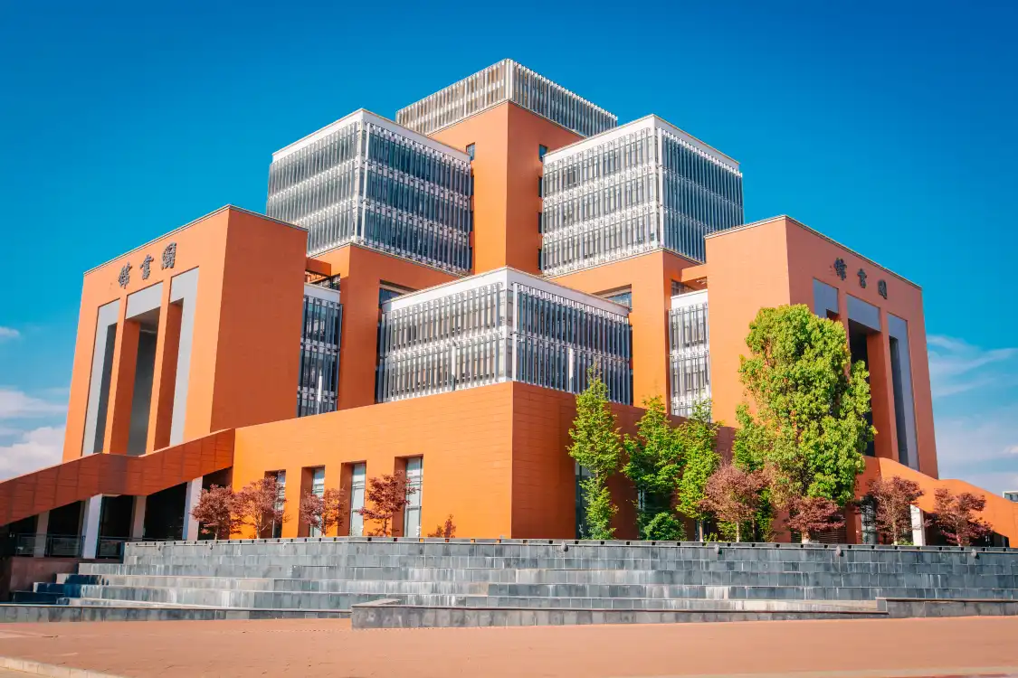 鄰近昆明理工大學（呈貢校區）-圖書館的酒店