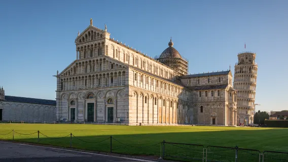 Leaning Tower of Pisa + Snoqualmie Gallery + Baptistery of St. John + Pisa Cathedral one-day tour
