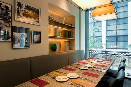 ANTIBES Marunouchiburikkusukueaten