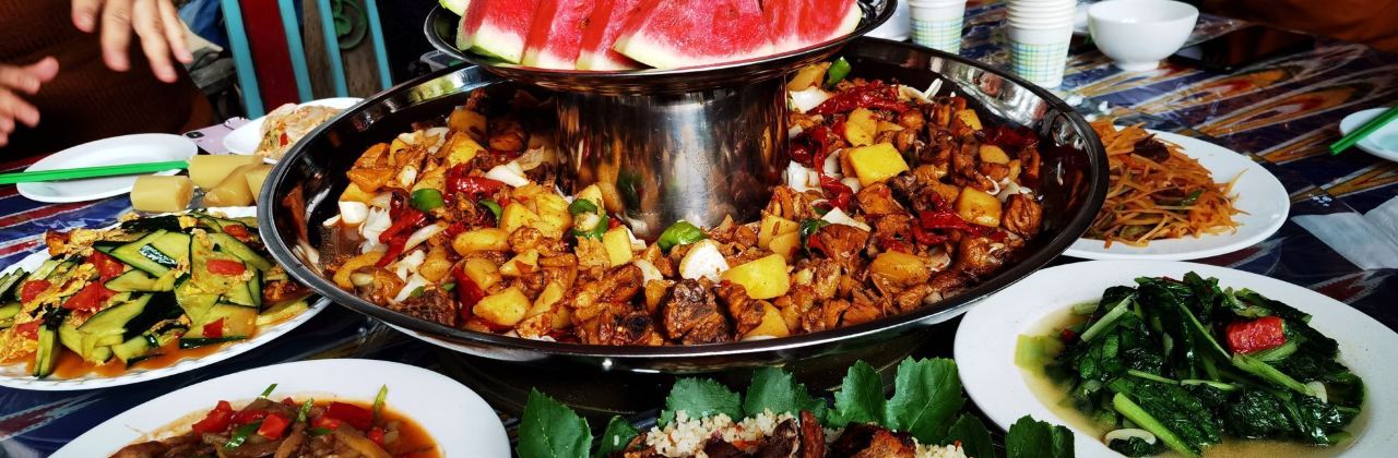 大漠奇香馕坑肉