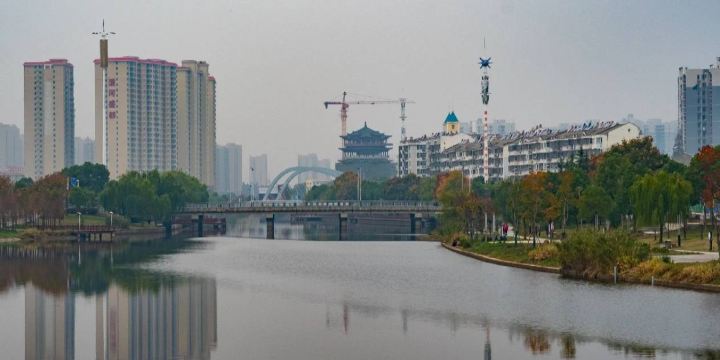 Huanhe Park