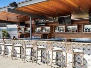 Fairmount Rooftop Oyster Bar