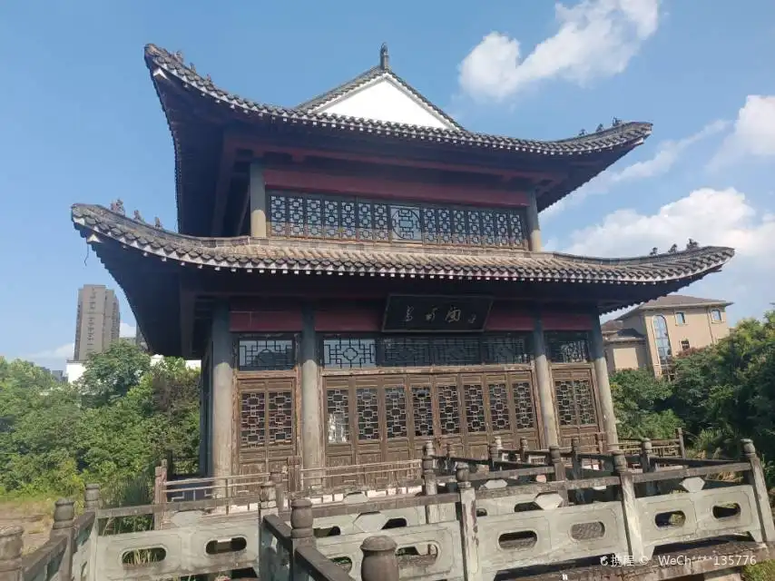 진수 창난 중국 도자기 정원 주변 호텔