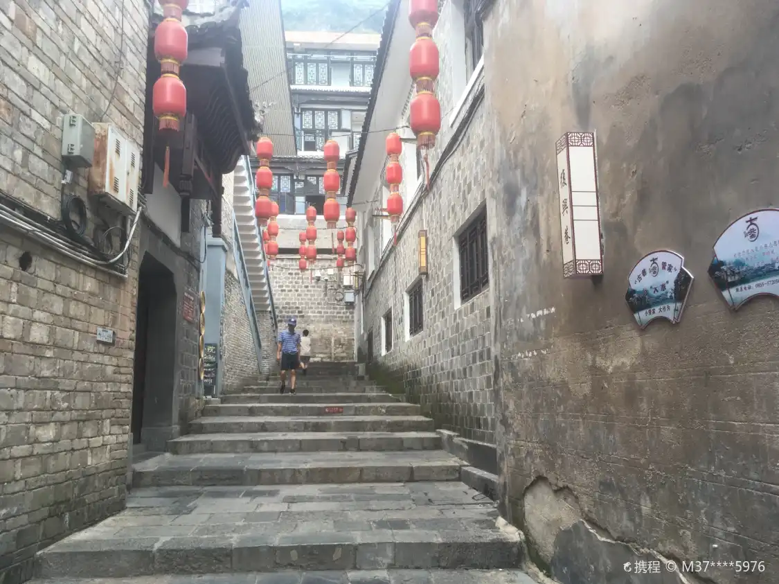 鄰近復興巷的酒店