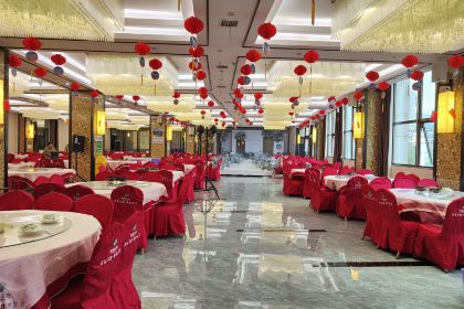 凯里苗玛大酒店(第二附属医院店)·苗玛餐饮楼