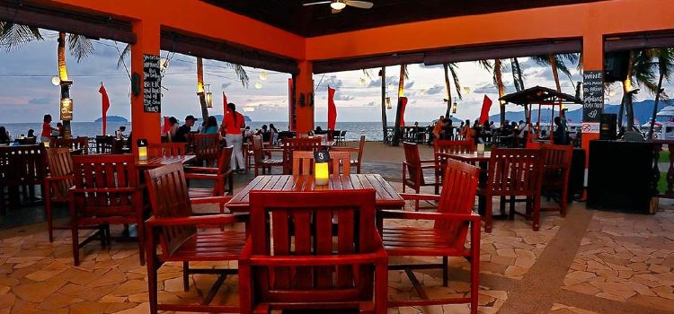 BREEZE BEACH CLUB