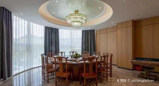 文旅凯都酒店(凯里市中心大十字店)·美食坊