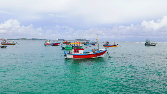 Negombo Little Beach (Sailing Ships)