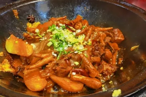 地主大院鐵鍋燉
