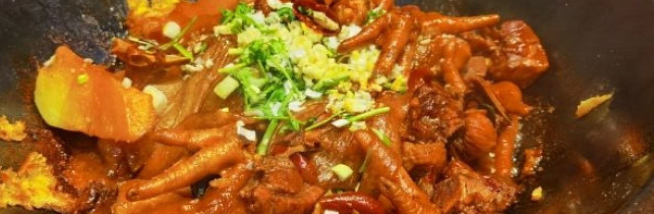 地主大院柴火铁锅炖·演绎