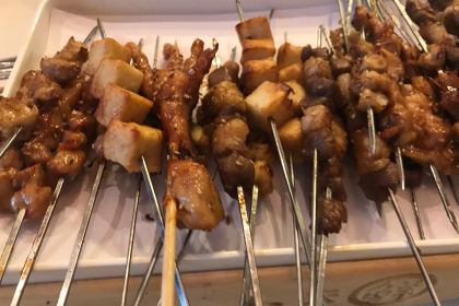 黄二烧烤小天鲜串吧(学院路店)