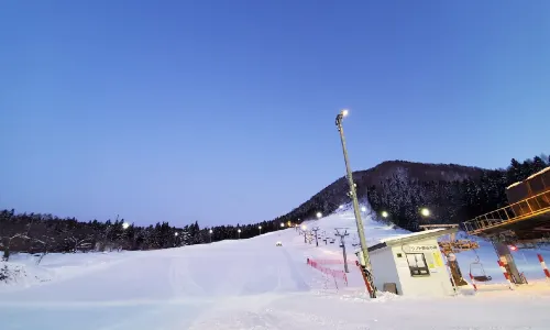 Shirataka Ski Resort