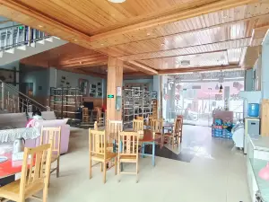 从江加榜梯田苗乡缘精品民宿·餐厅