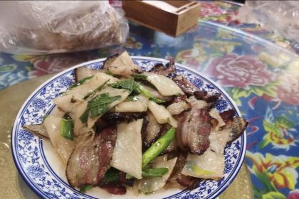 冉家院子客栈土司鱼府