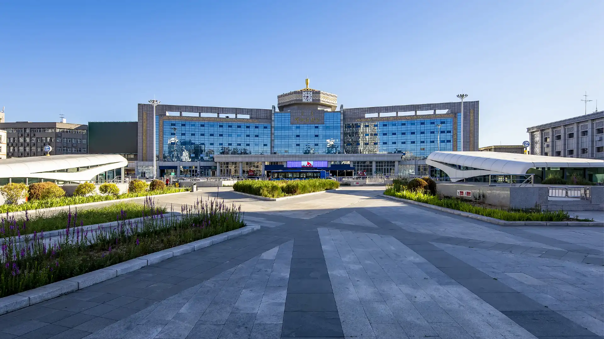 Hotels near Huhehaote Railway Station