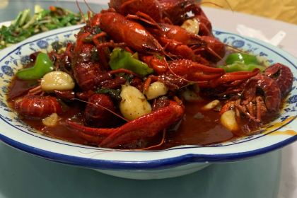 杉树林野菜馆