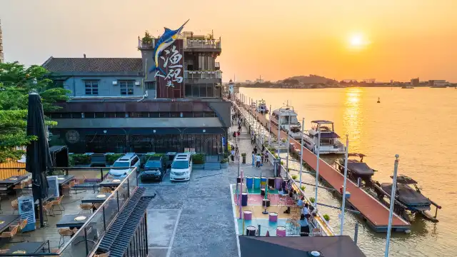 Hotels near Shunde Ronggui Fisherman’s Pier