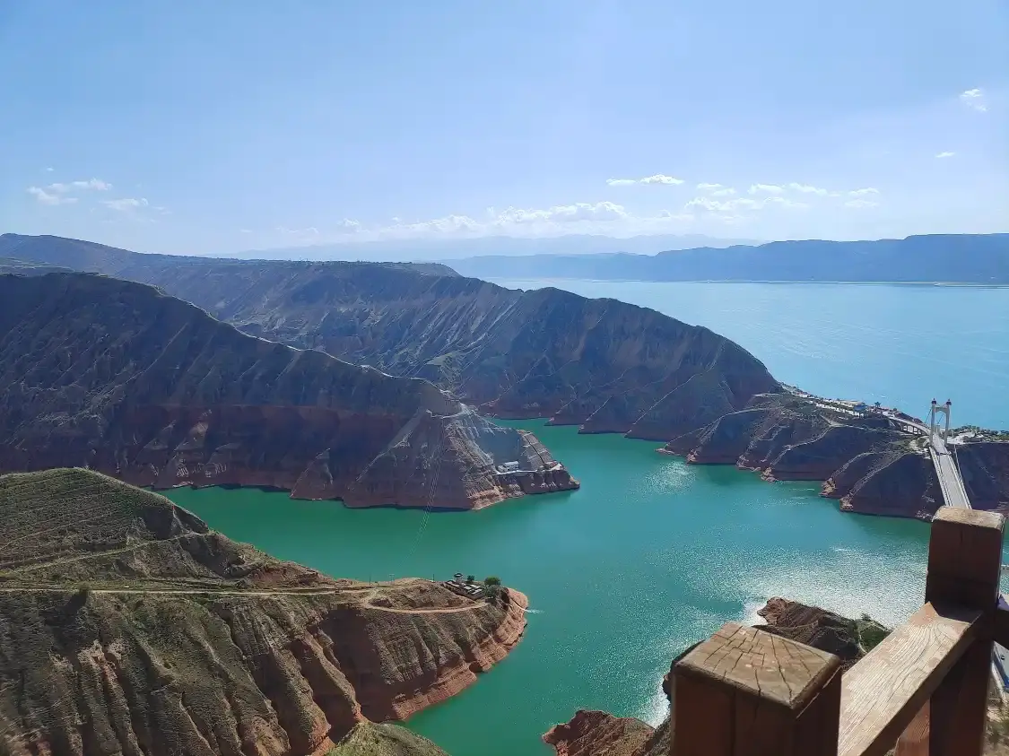 Hotels near Liujiaxia Reservoir - Observation Deck