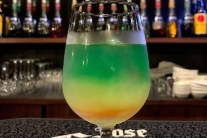 Moon Walk Shijo Karasuma