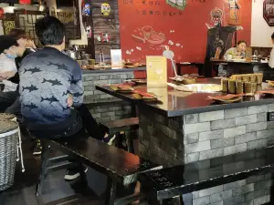 宽板凳老灶火锅(惠民店)