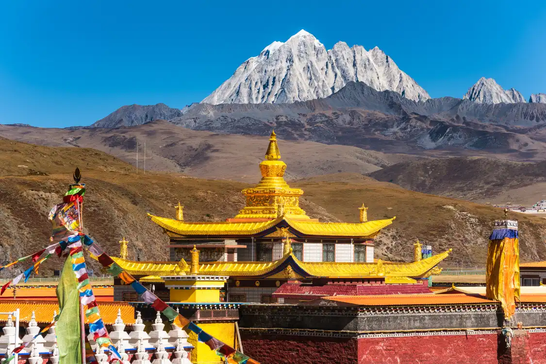 Hotels near Lhagang Monastery