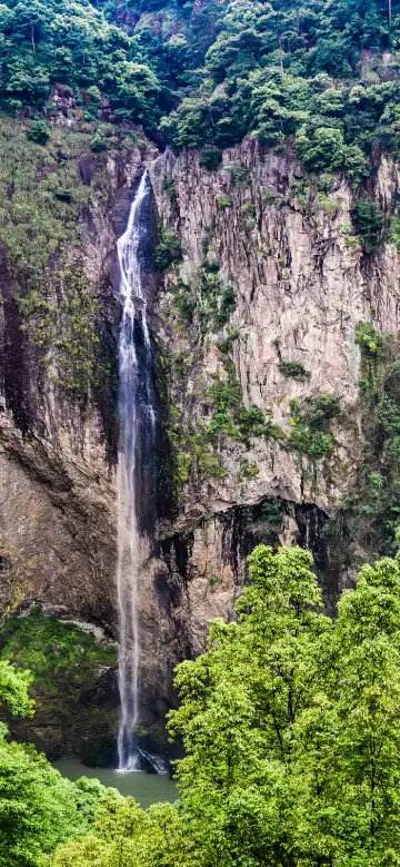 Hotels near Qingtian Paradise