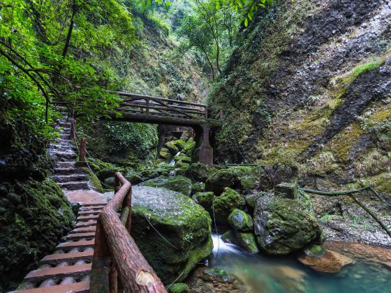 龍隱峽棧道