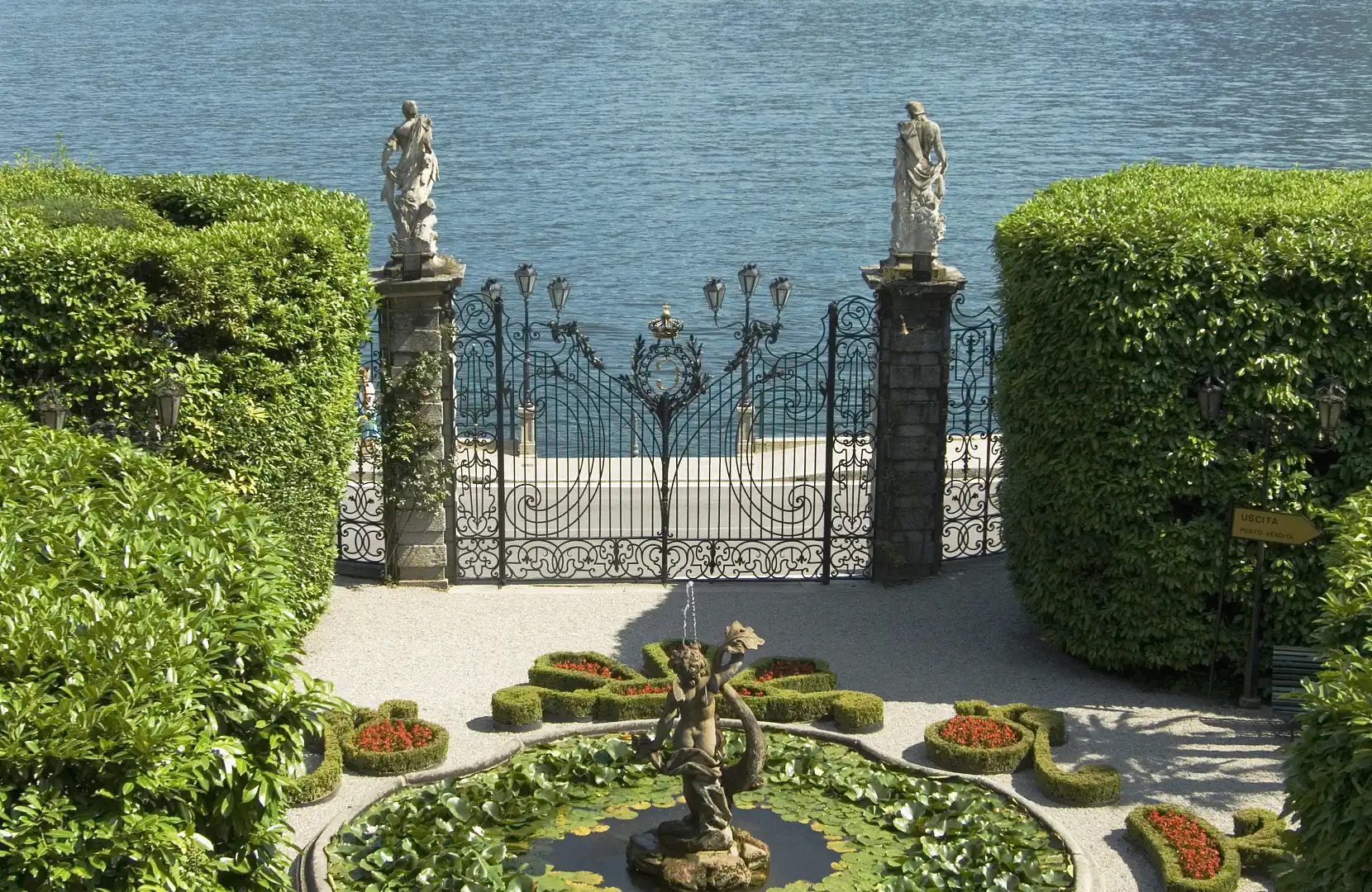 Hotels near Villa Carlotta