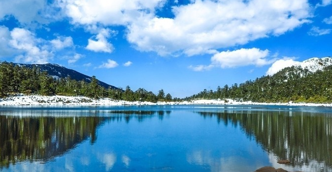 Niujiao Lake