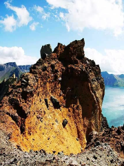 靖宇火山礦泉群