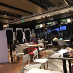 KFC (zhangjiagangqichezhan) 여행 사진