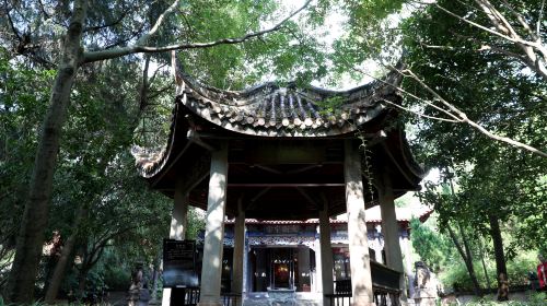 Qiqu Mountain Temple