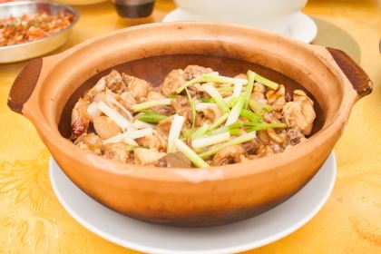 罗浮山食为先菜馆