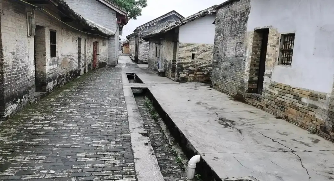 Hotels near Tangtang Ancient Dwellings